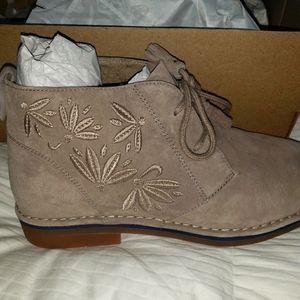Hush puppies booties